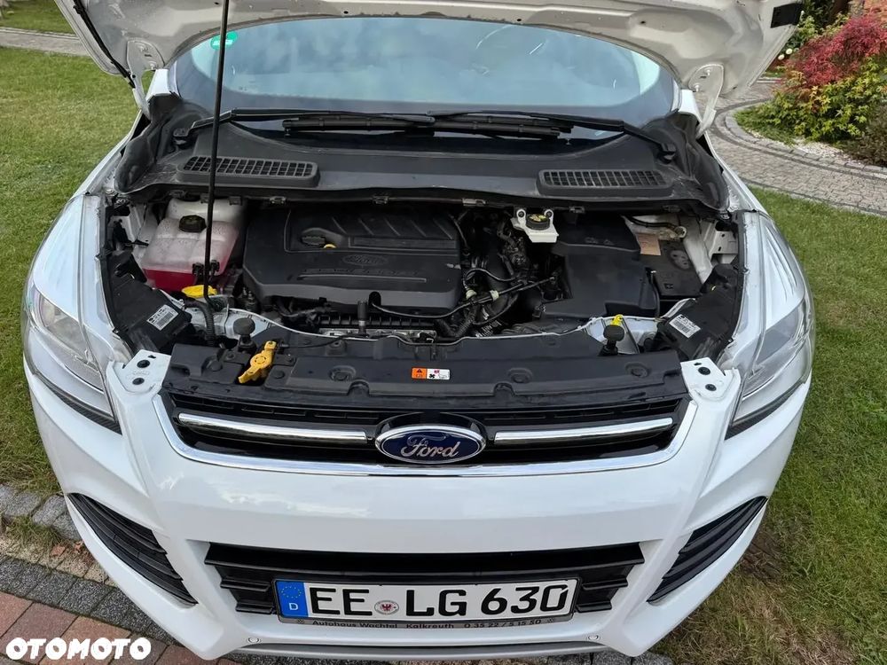 Ford Kuga - 10