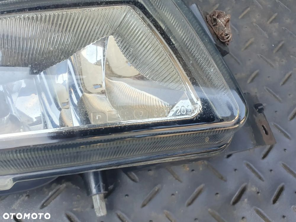 FIAT BRAVO II CROMA II REFLEKTOR LAMPA HALOGEN PRZECIWMGŁOWY PRAWY PRZÓD 08-661-2015R DEPO - 2