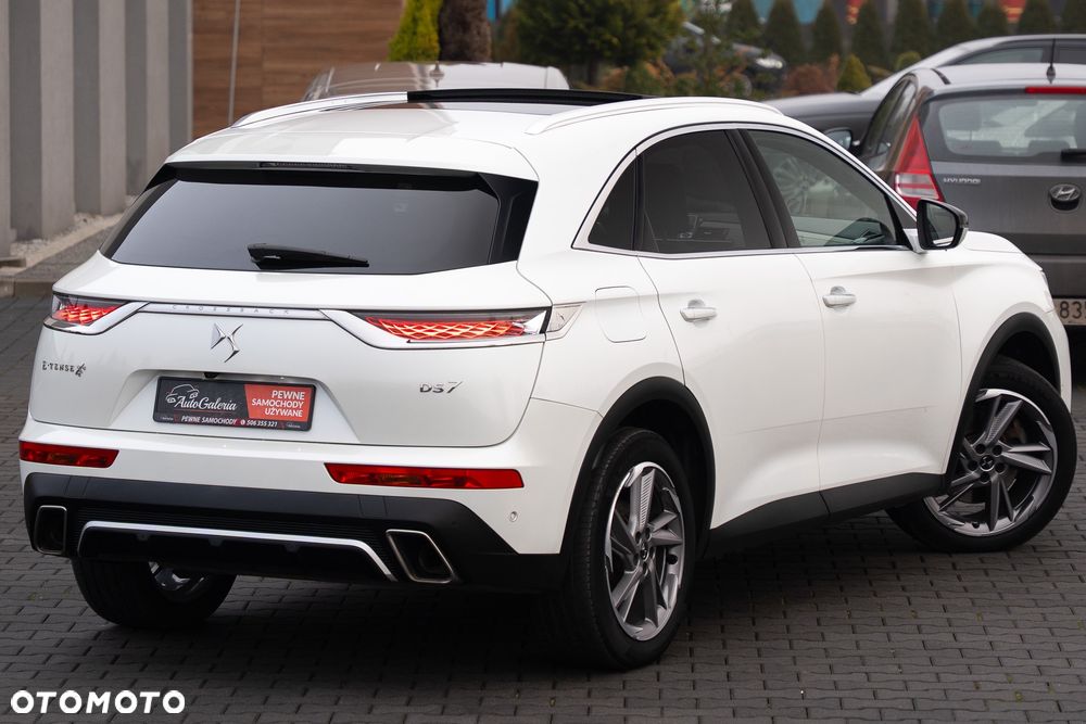 DS Automobiles DS 7 Crossback - 11