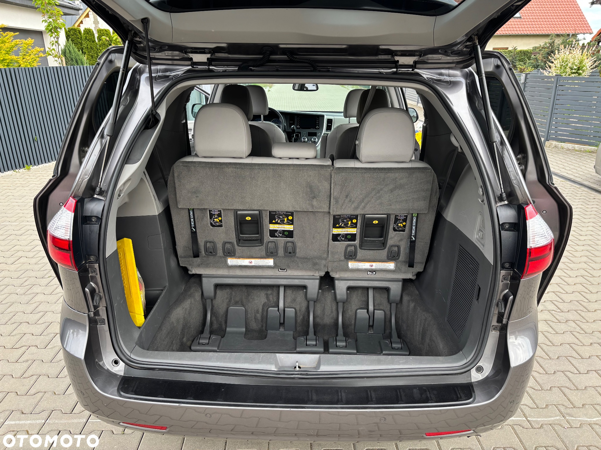 Toyota Sienna 3.5 V6 XLE AWD - 7