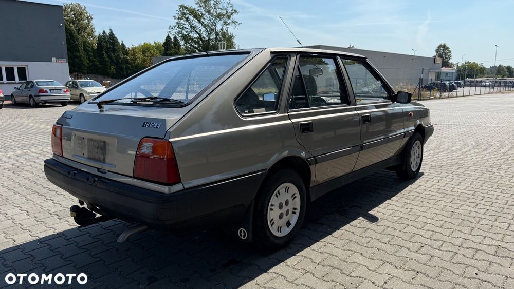 Polonez 1.6 - 15