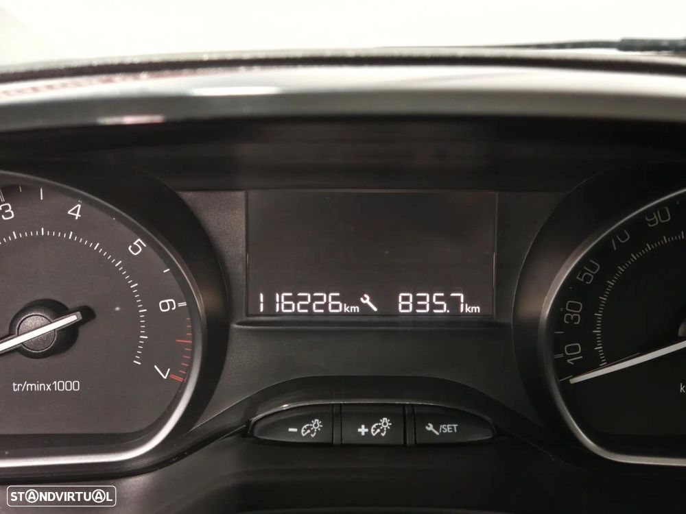 Peugeot 208 1.2 VTi Allure - 7