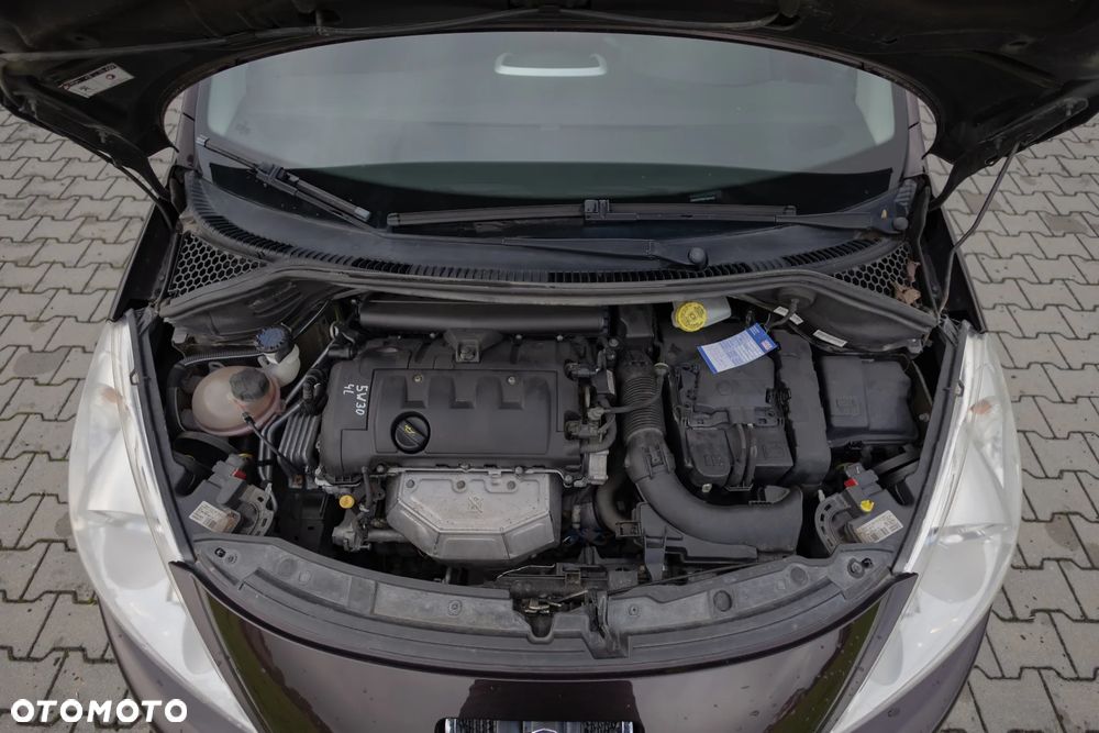 Peugeot 207 1.4 - 37