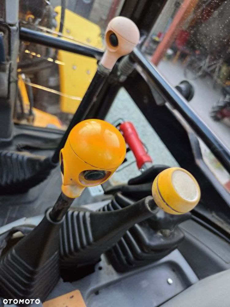JCB 3CX - 17