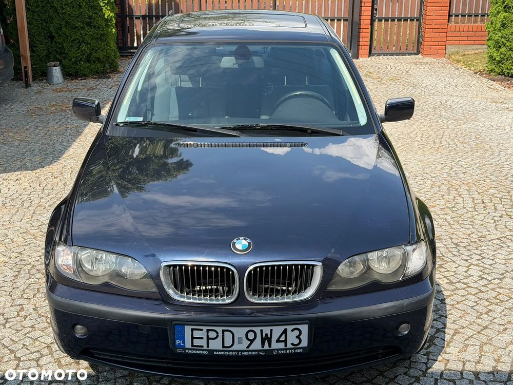 BMW Seria 3 318i - 4