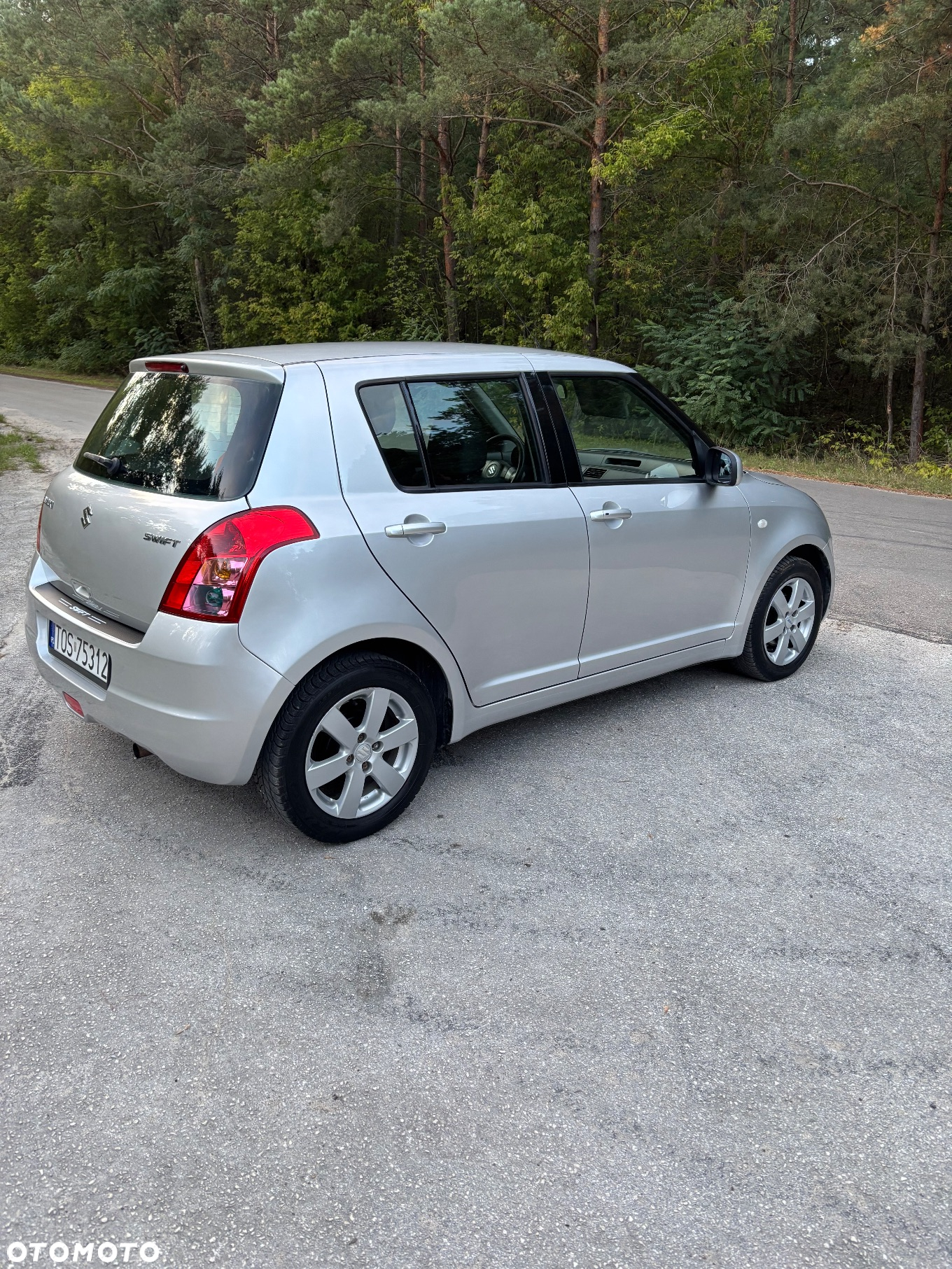 Suzuki Swift - 4
