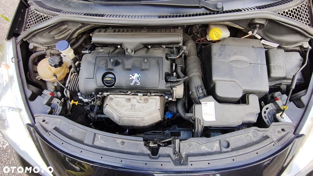 Peugeot 207 CC - 7