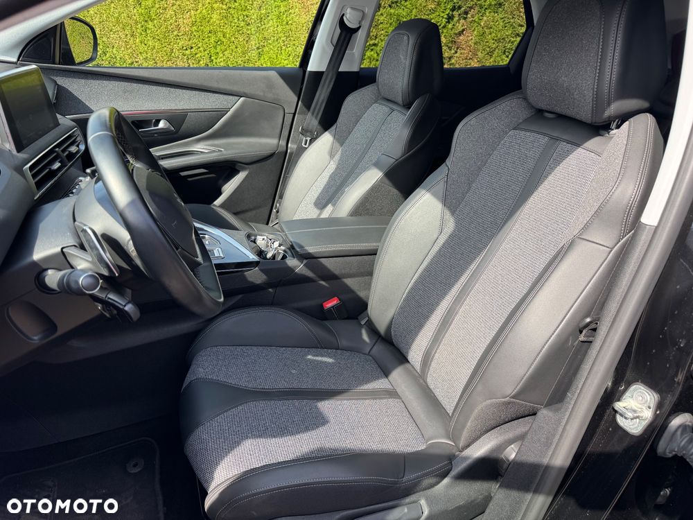 Peugeot 3008 225 e-EAT8 Allure Pack - 21