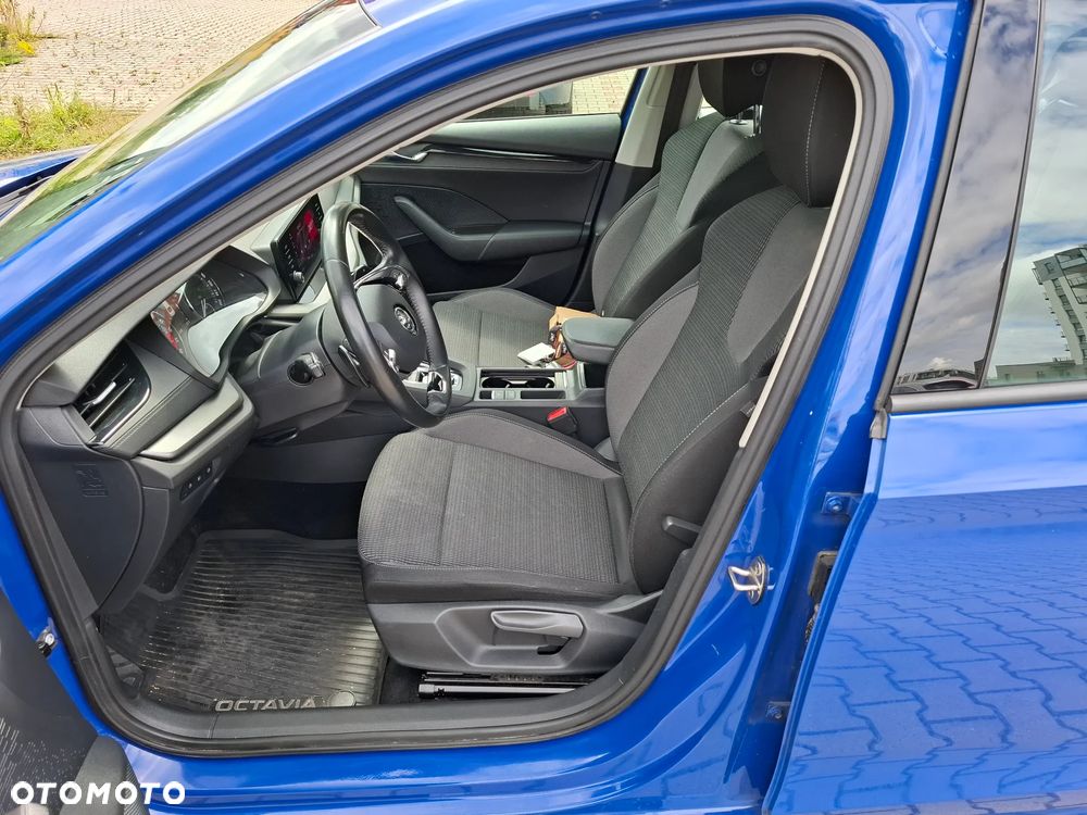 Skoda Octavia 2.0 TDI SCR Ambition DSG - 13