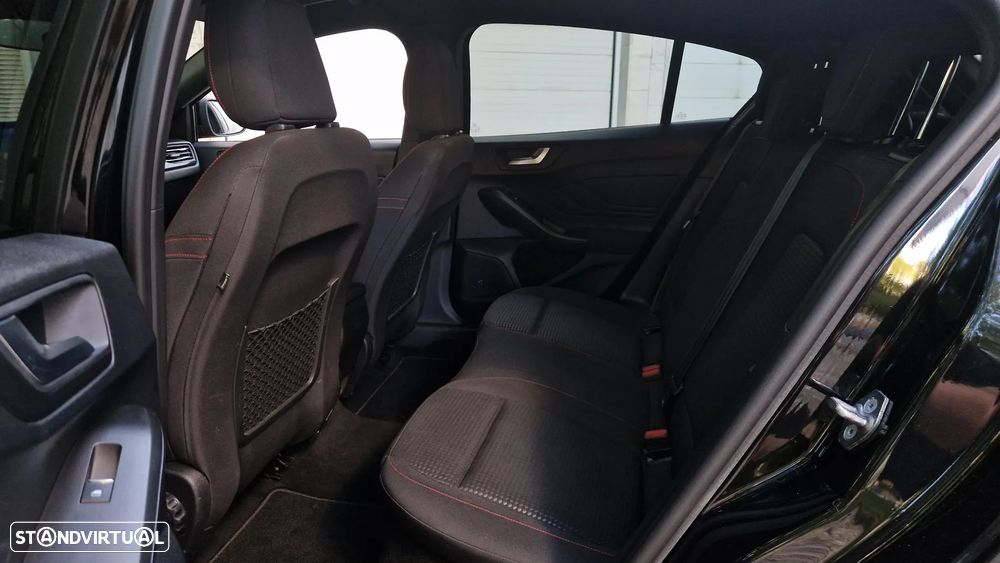 Ford Focus 1.0 EcoBoost ST-Line - 6