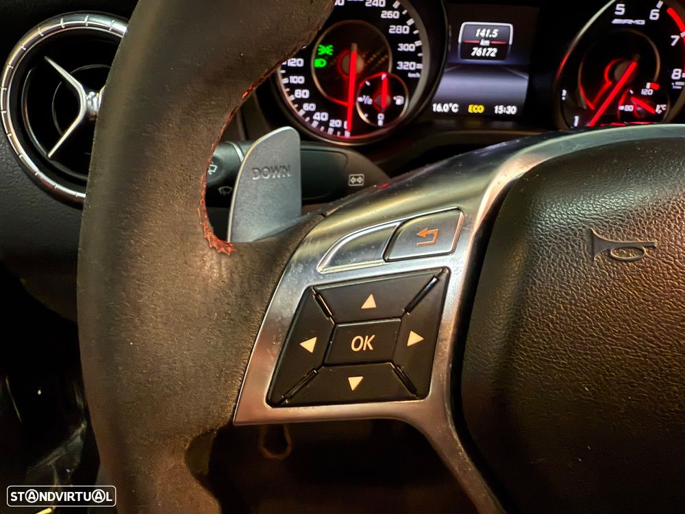 Mercedes-Benz CLA 45 AMG 4Matic 7G-DCT - 32