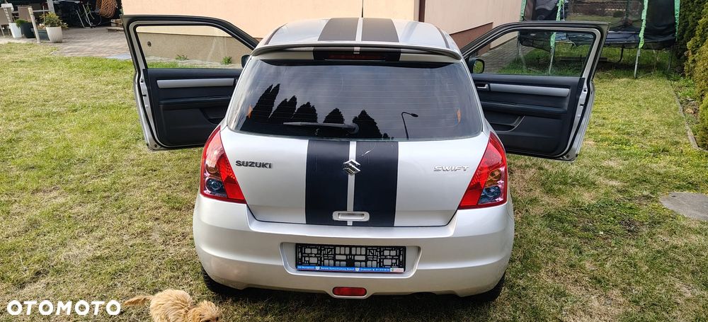 Suzuki Swift 1.3 Sunlight Edition - 19