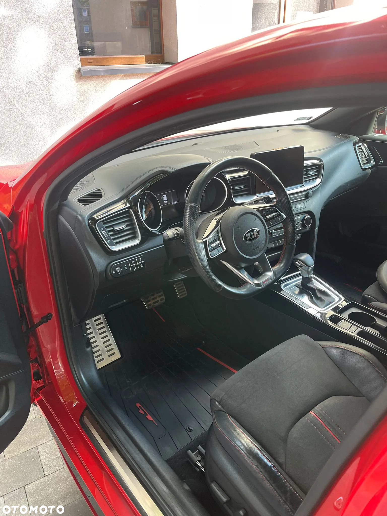 Kia ProCeed 1.6 T-GDI GT DCT - 13