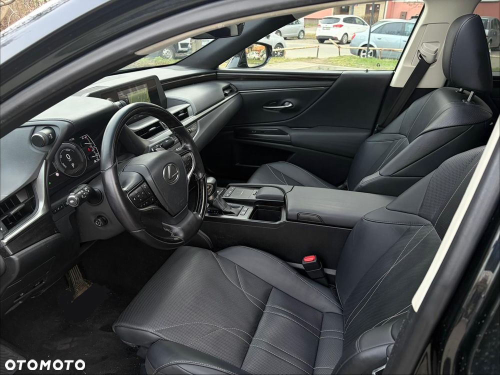 Lexus ES 300h Prestige - 12