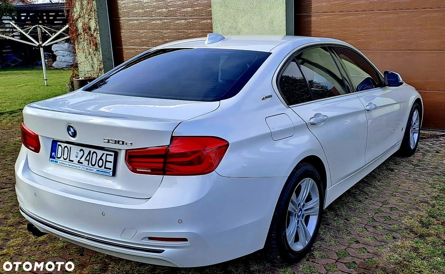 BMW Seria 3 330e iPerformance - 14
