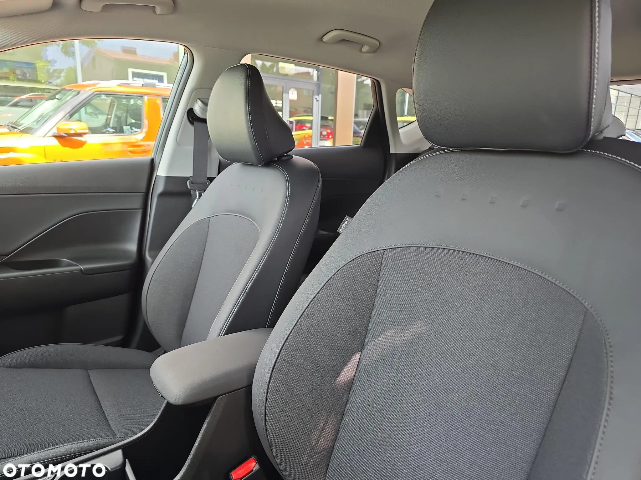 Hyundai Kona Electric 65kWh Executive - 10