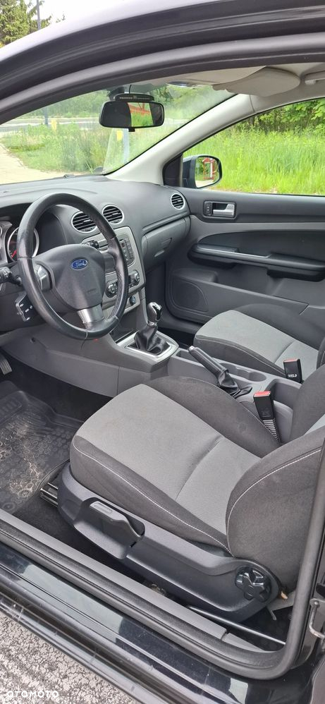 Ford Focus 1.6 Ambiente - 12