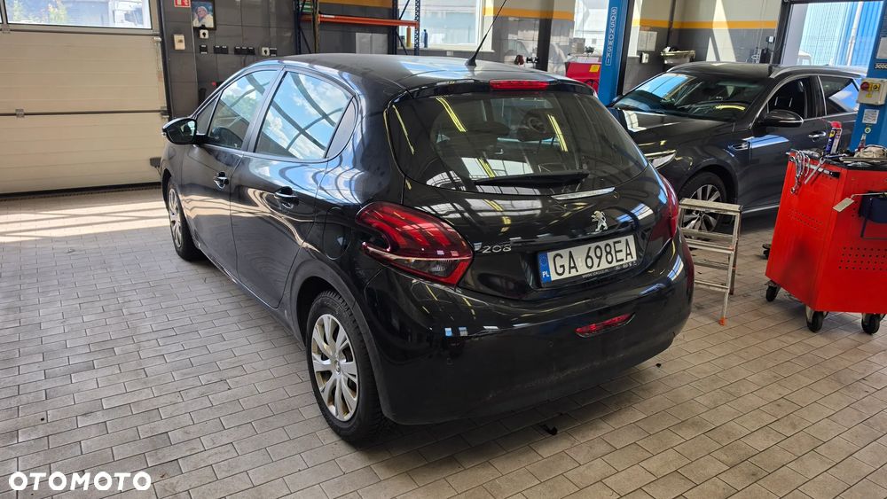Peugeot 208 1.5 BlueHDi Allure S&S - 4