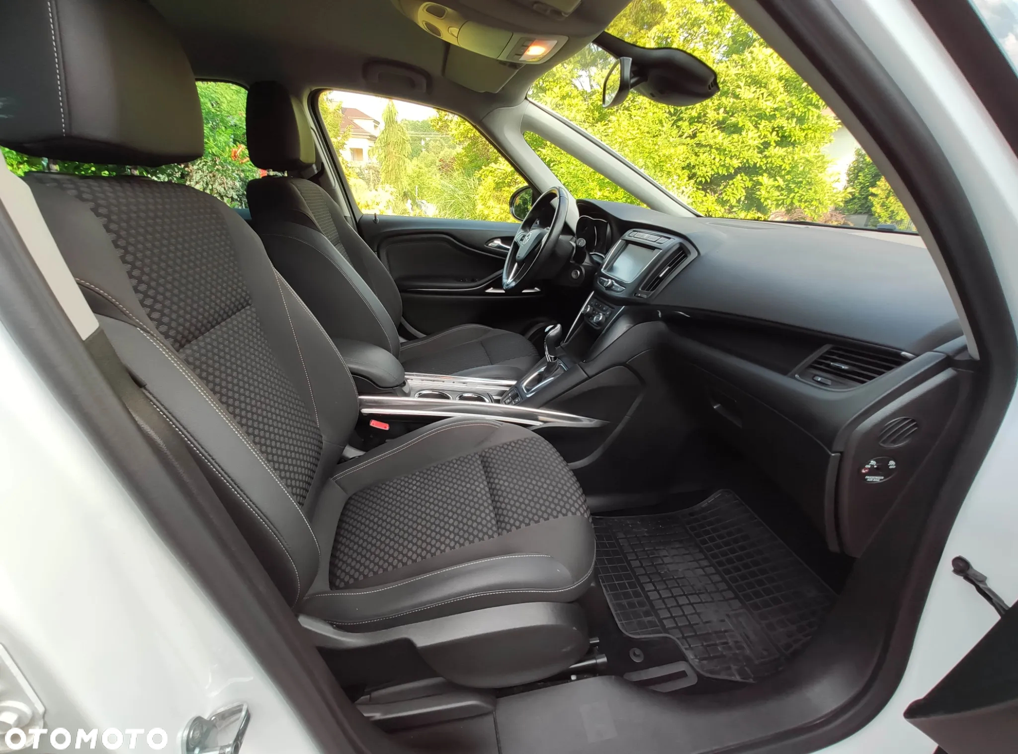 Opel Zafira 1.6 T Elite - 8