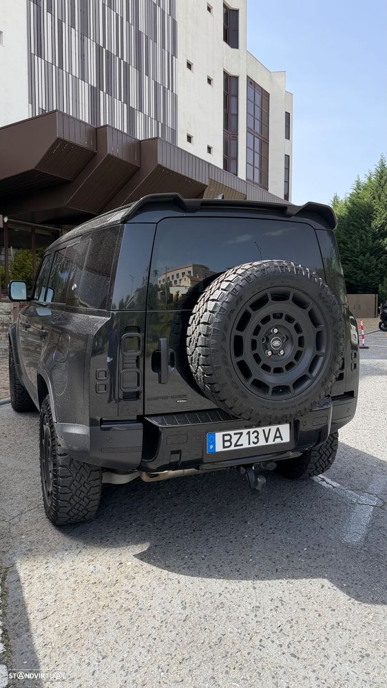 Land Rover Defender - 4