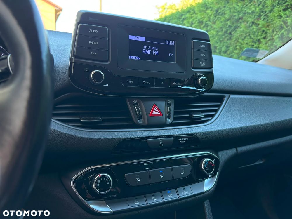 Hyundai i30 1.5 DPI Modern - 26