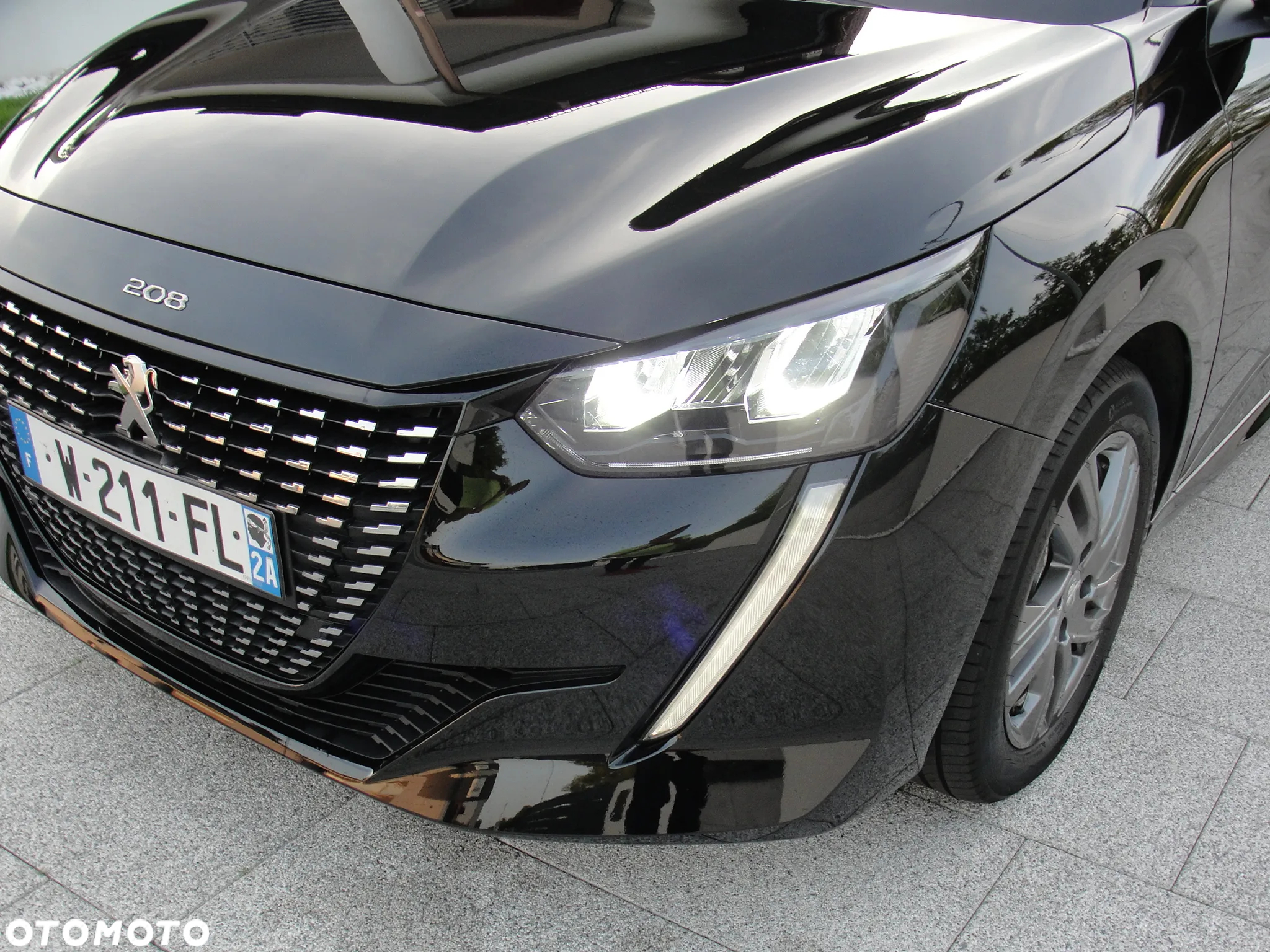 Peugeot 208 BlueHDi 100 Active Pack - 21