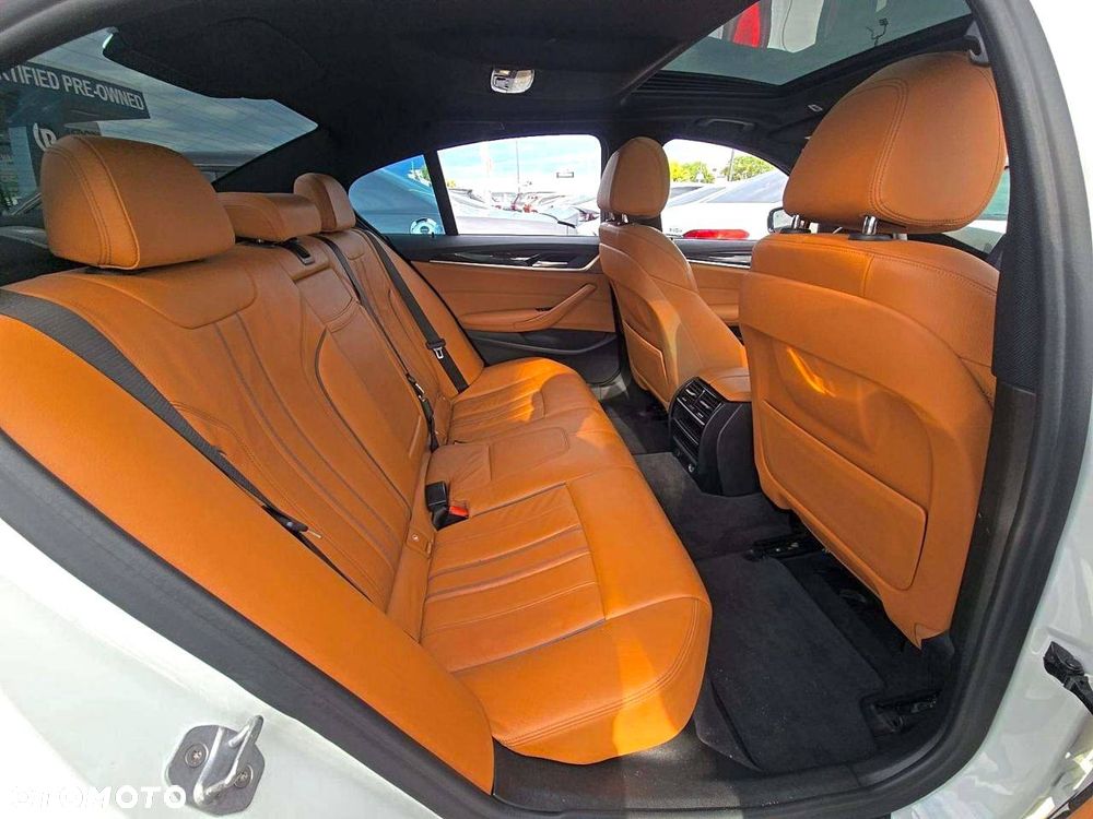 BMW Seria 5 530e iPerformance - 12