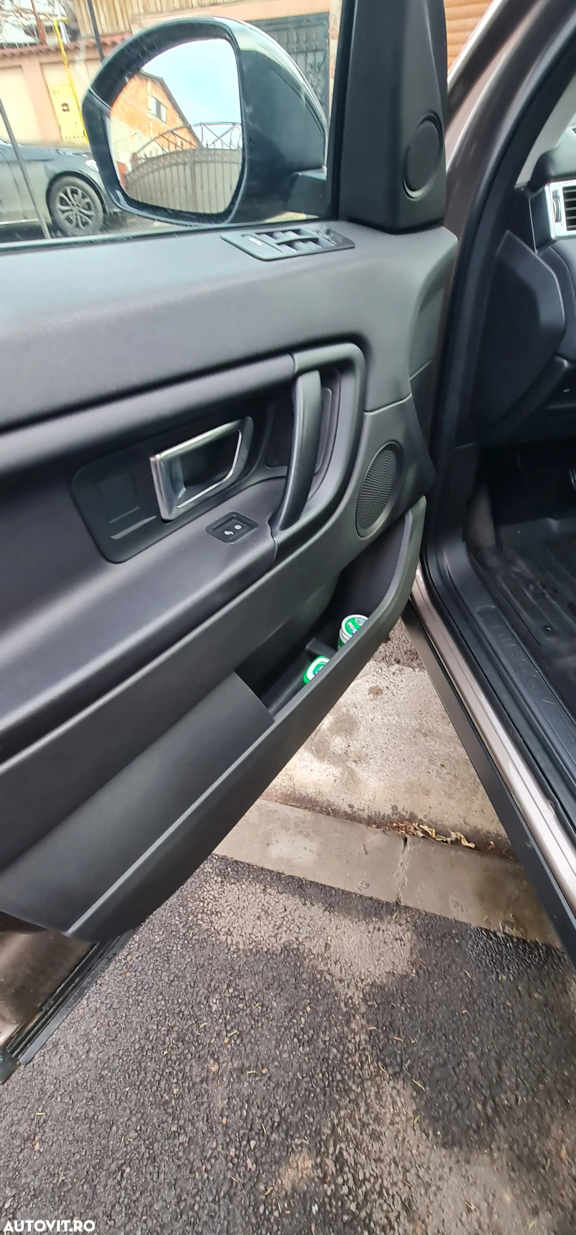 Land Rover Discovery Sport - 27