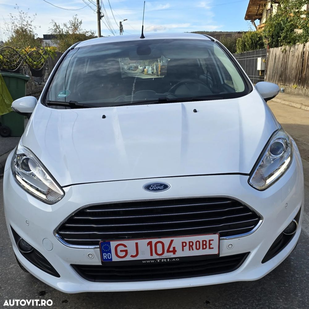 Ford Fiesta 1.0 EcoBoost S&S TITANIUM - 8