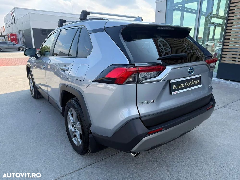 Toyota RAV4 - 9