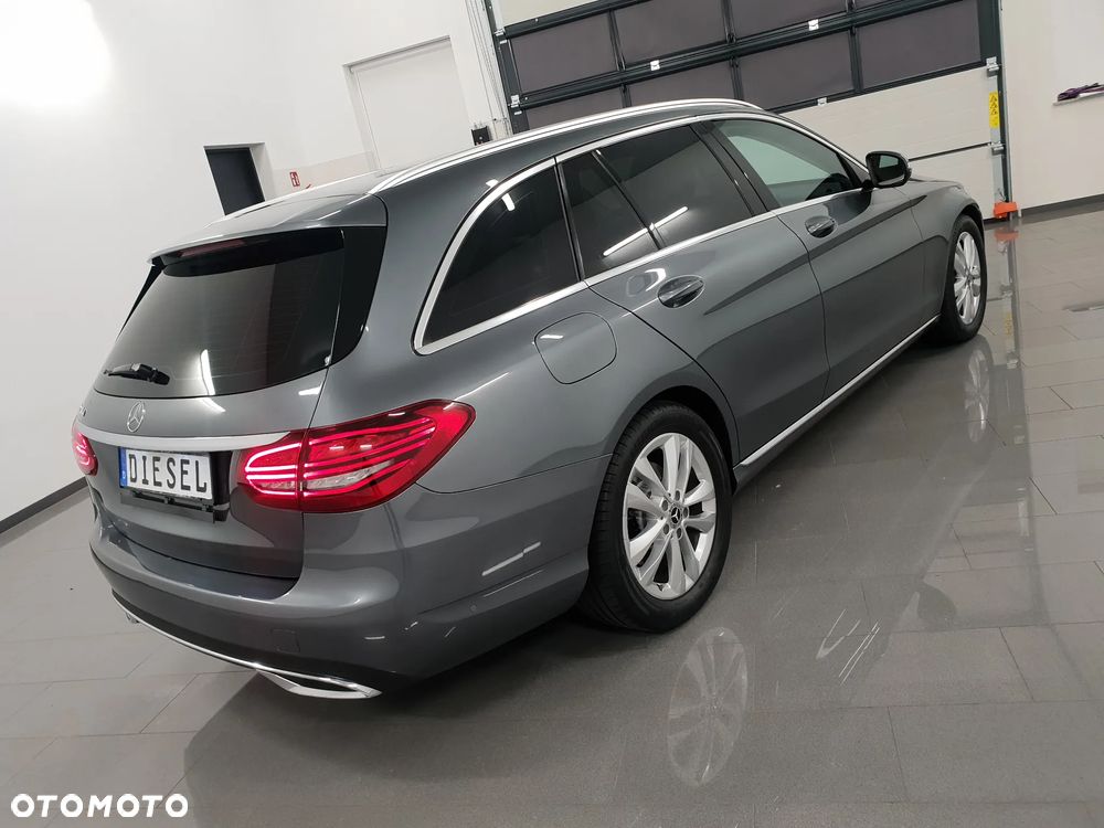 Mercedes-Benz Klasa C 220 d 9G-TRONIC Exclusive - 3