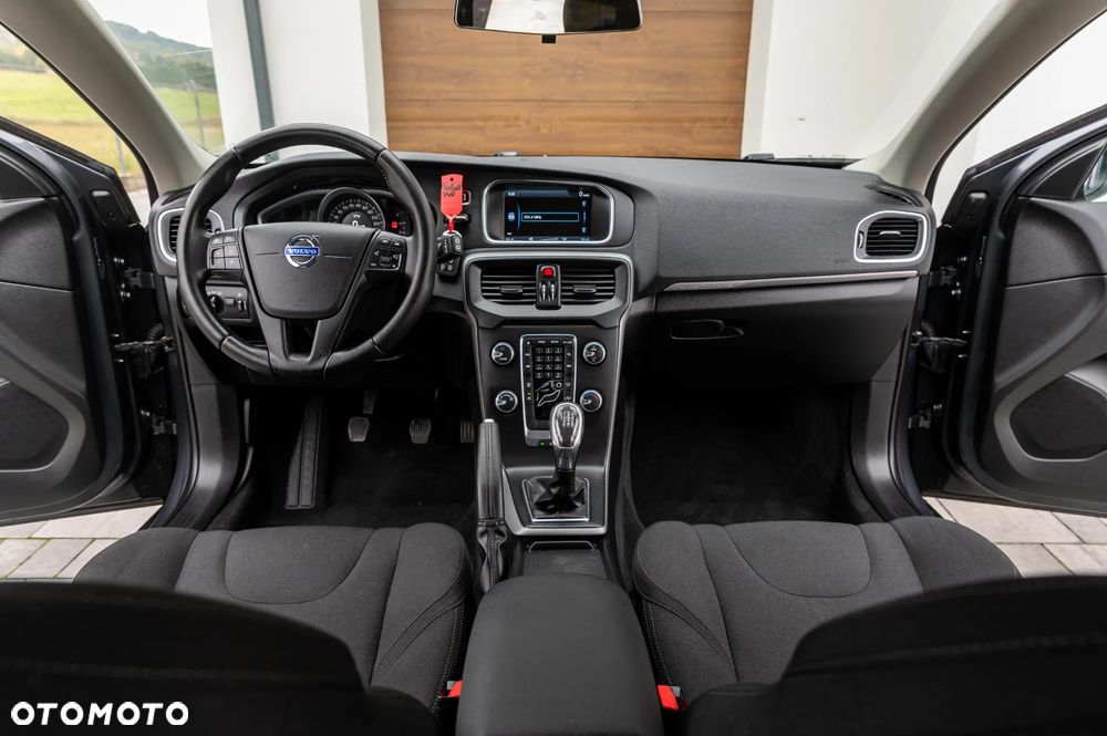 Volvo V40 D2 Kinetic - 22