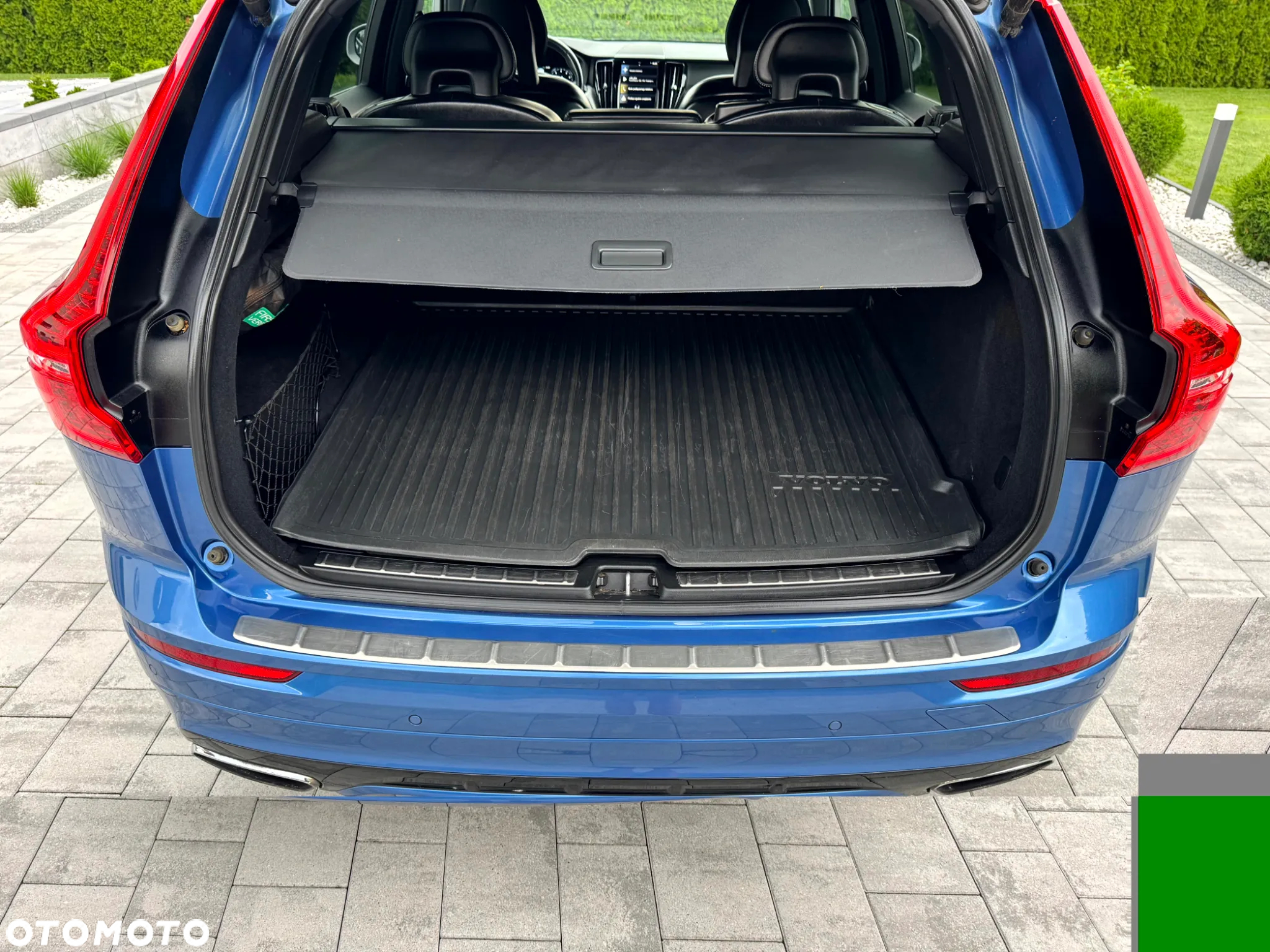 Volvo XC 60 T5 AWD R-Design - 17