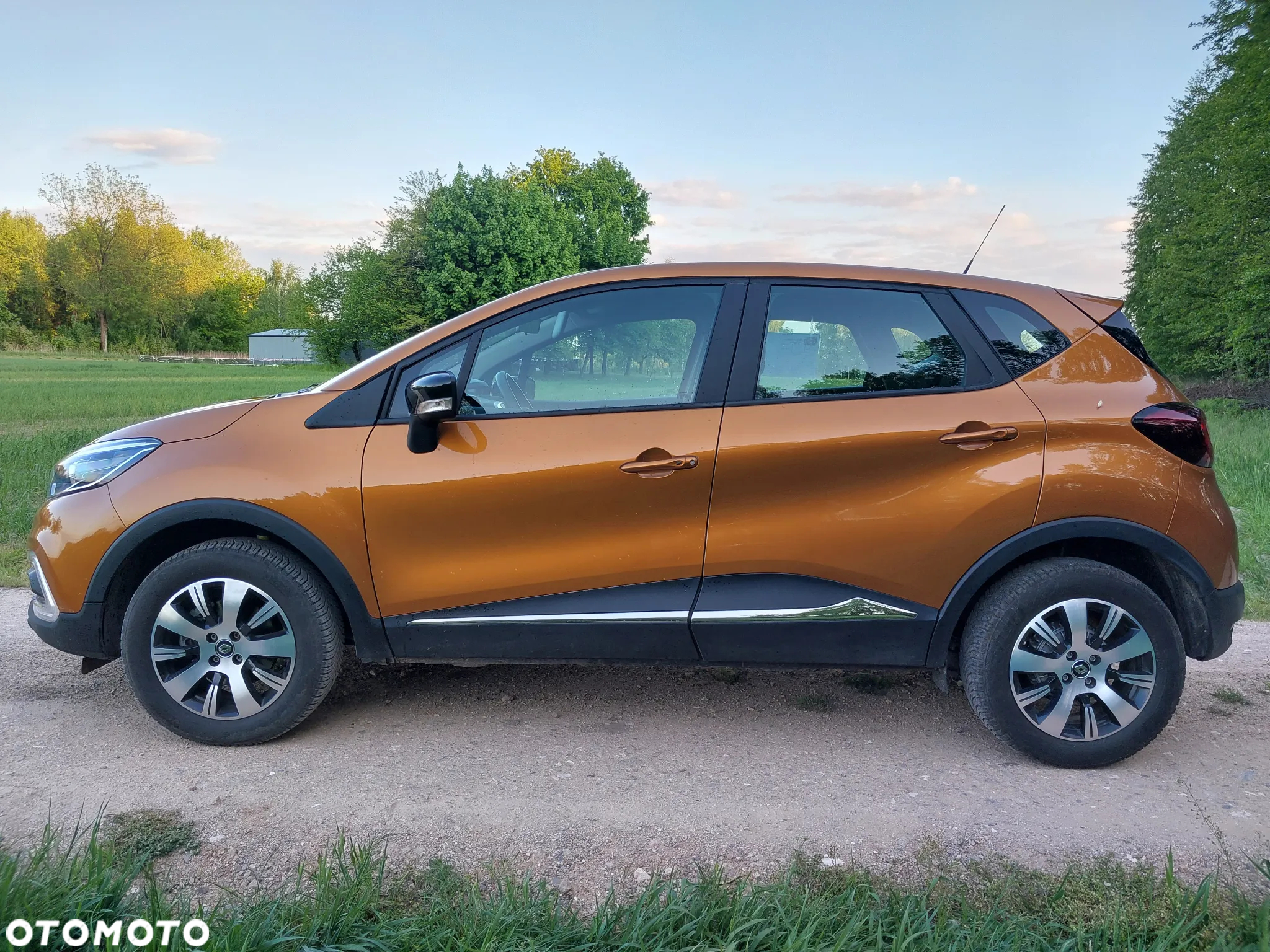 Renault Captur ENERGY TCe 120 Elysee - 4