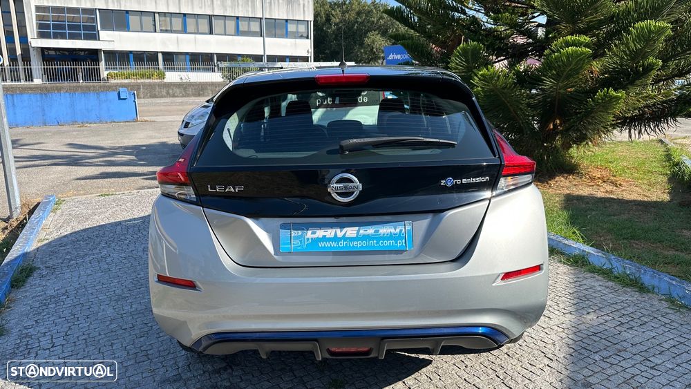 Nissan Leaf N-Connecta - 10