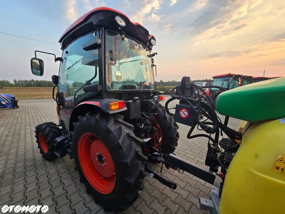 Kioti DK6020CN - 8