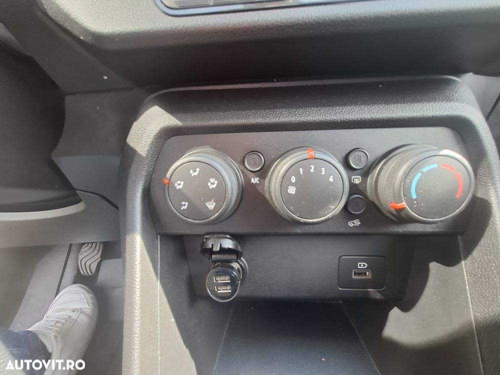 Dacia Logan TCe 90 MT6 Comfort - 13