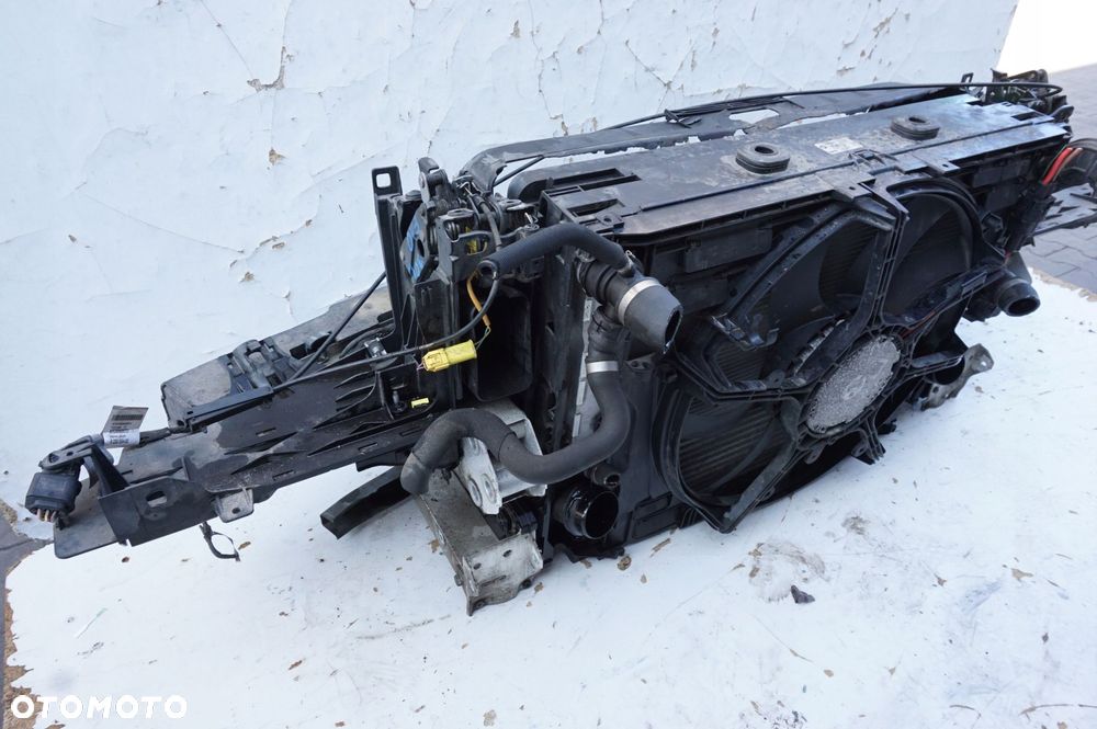 PAS PRZEDNI CHŁODNICE WZMOCNIENIE BMW 5 F10 525D 3.0 D - 5