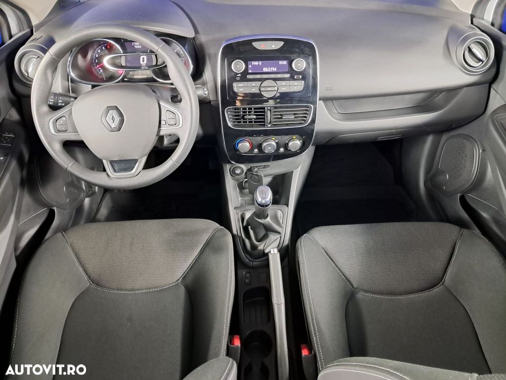 Renault Clio - 12