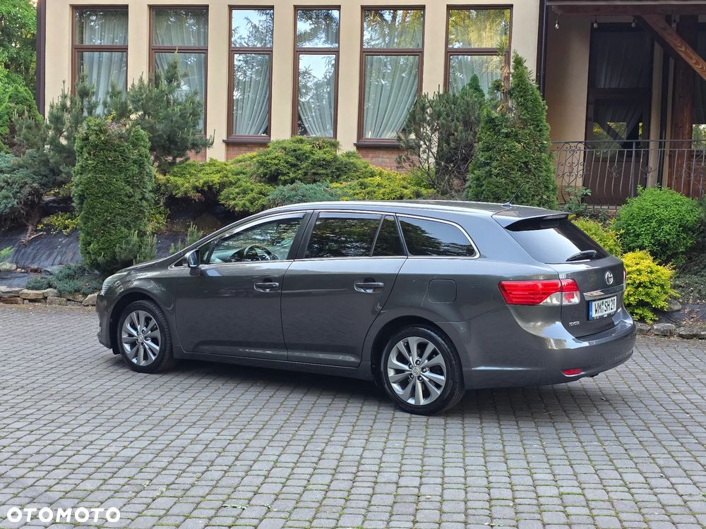 Toyota Avensis 2.0 D-4D Edition - 34