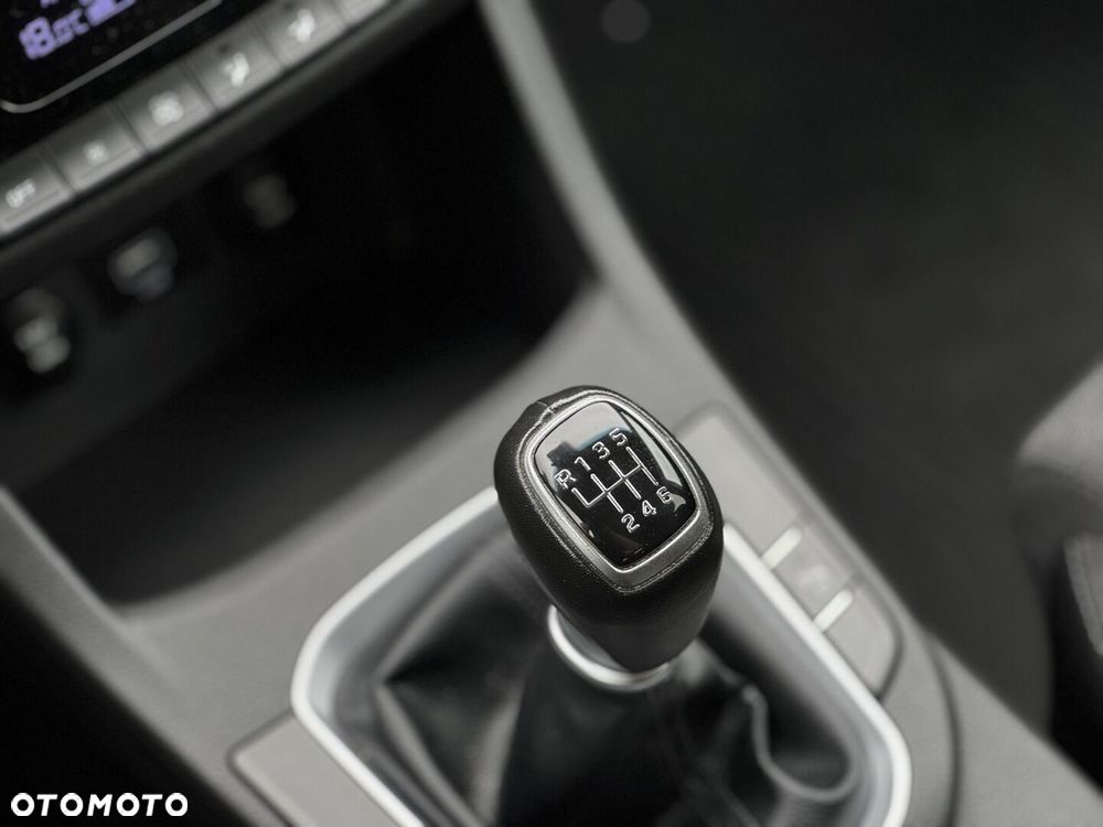 Hyundai i30 1.5 DPI Smart - 23