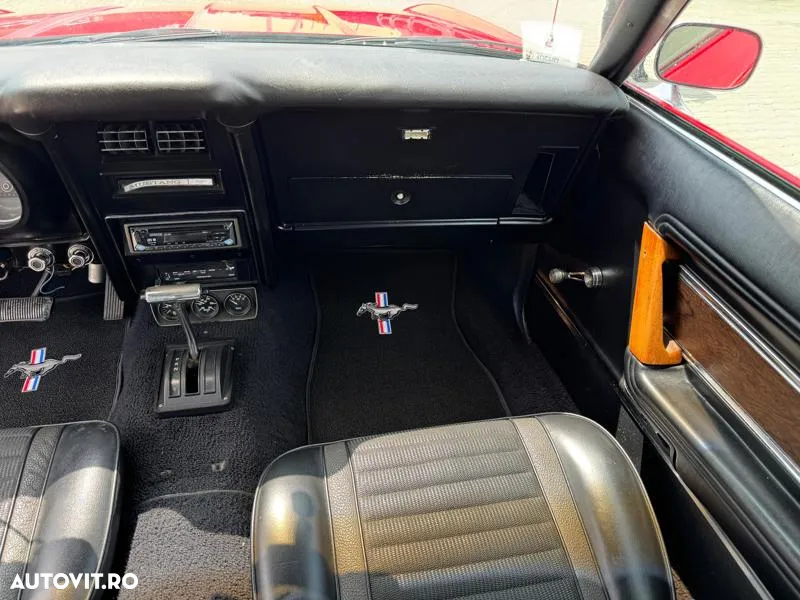 Ford Mustang - 13