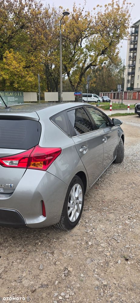 Toyota Auris 1.8 HSD Luna - 6
