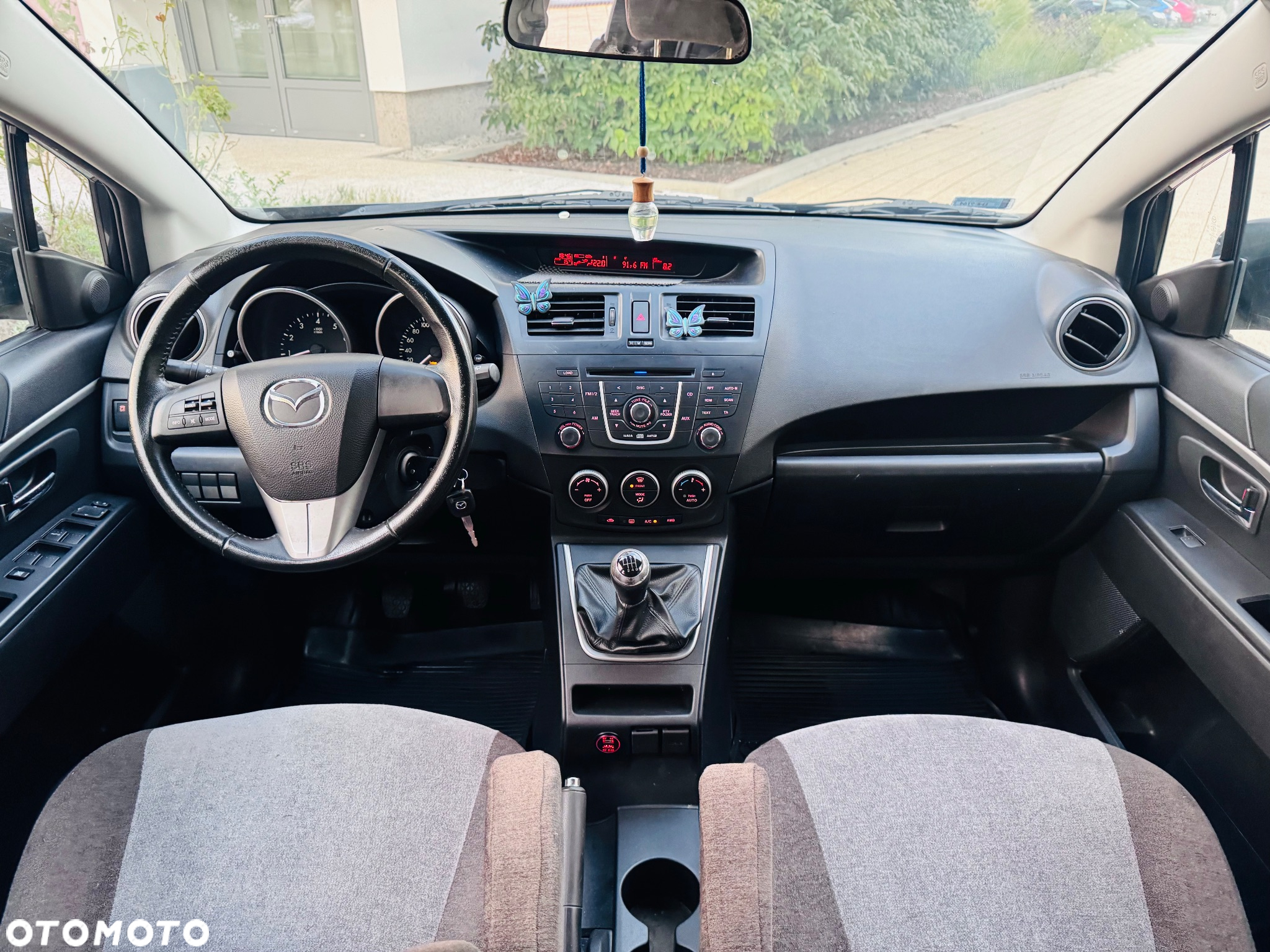 Mazda 5 - 19