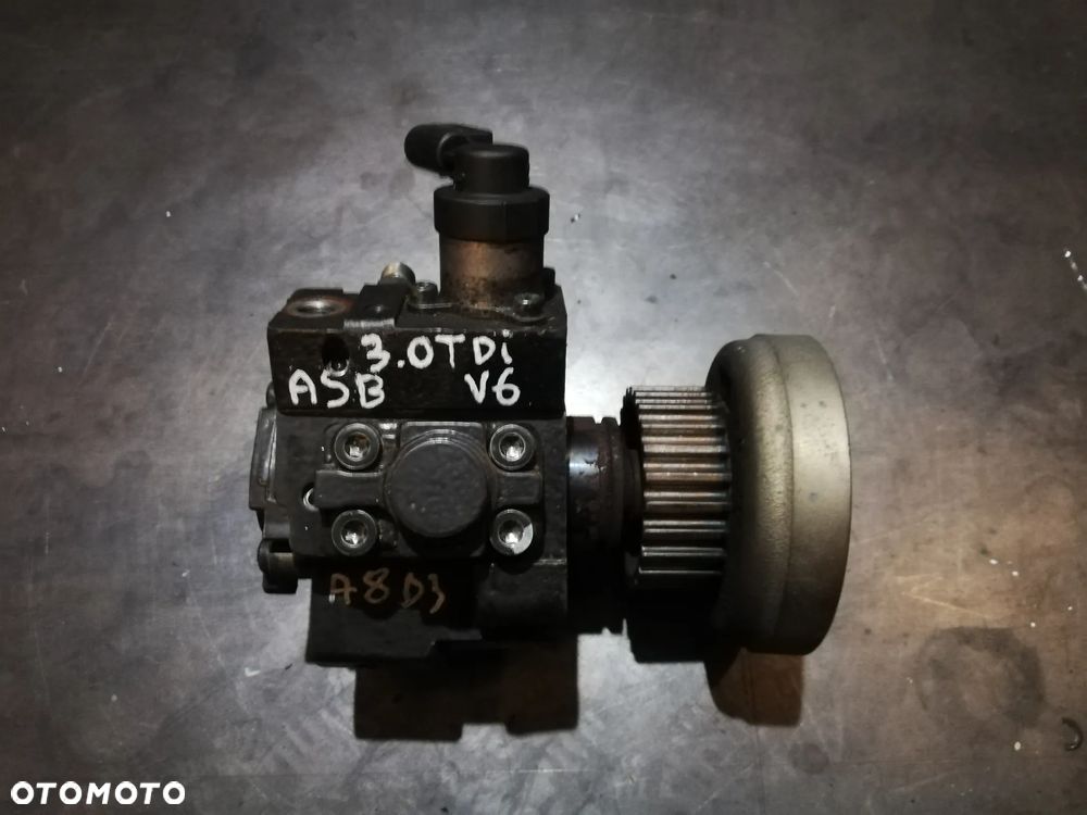 Pompa paliwa AUDI A8 D3 3.0 TDI 059130755S - 1