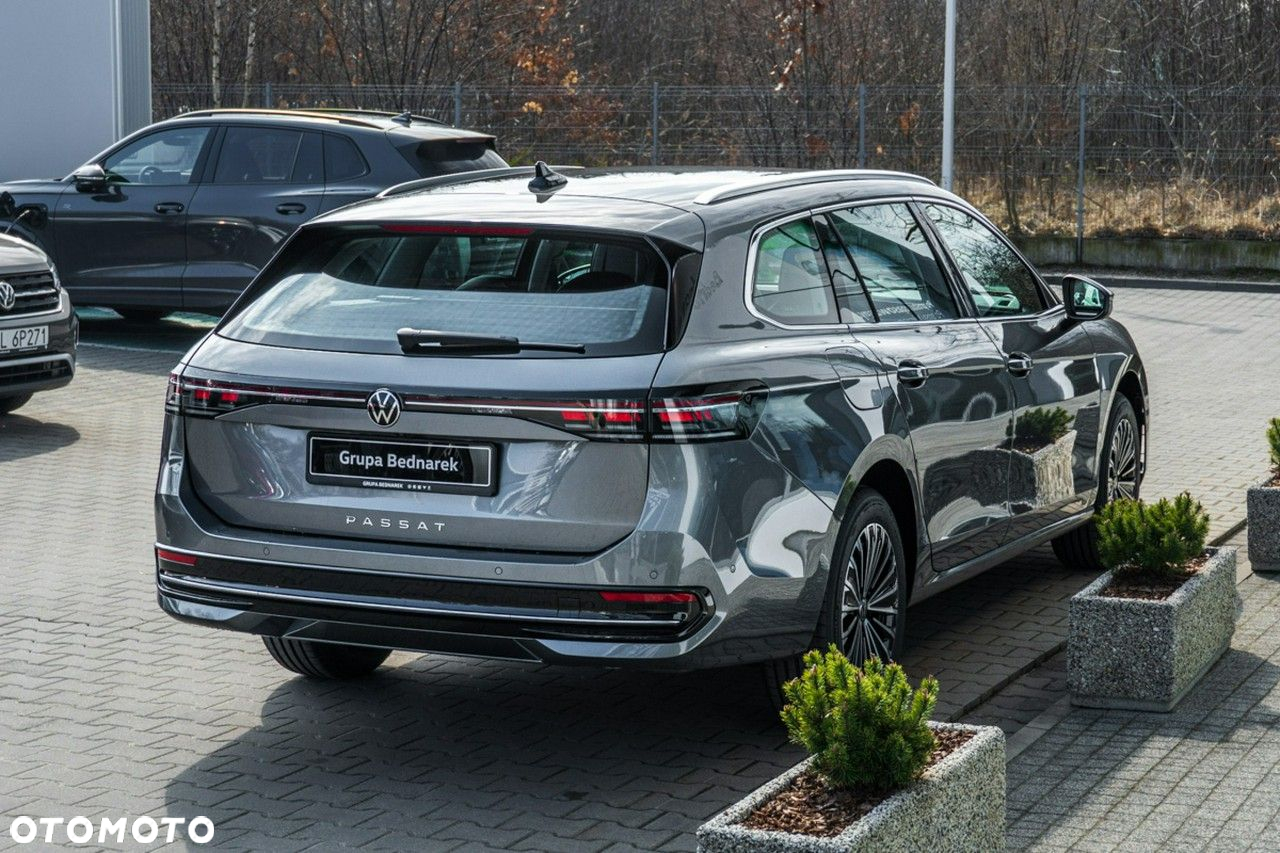 Volkswagen Passat 1.5 TSI EVO Elegance DSG - 10