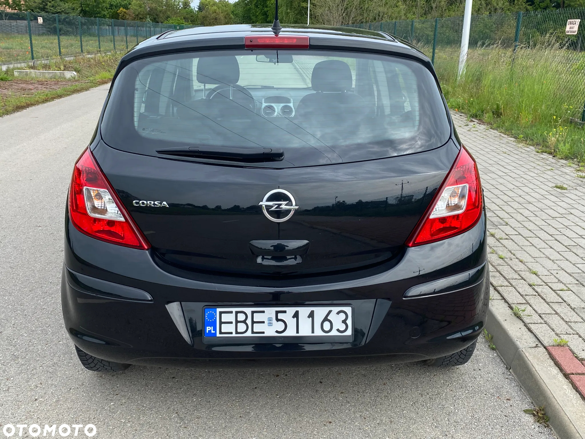 Opel Corsa 1.4 16V Cosmo - 5