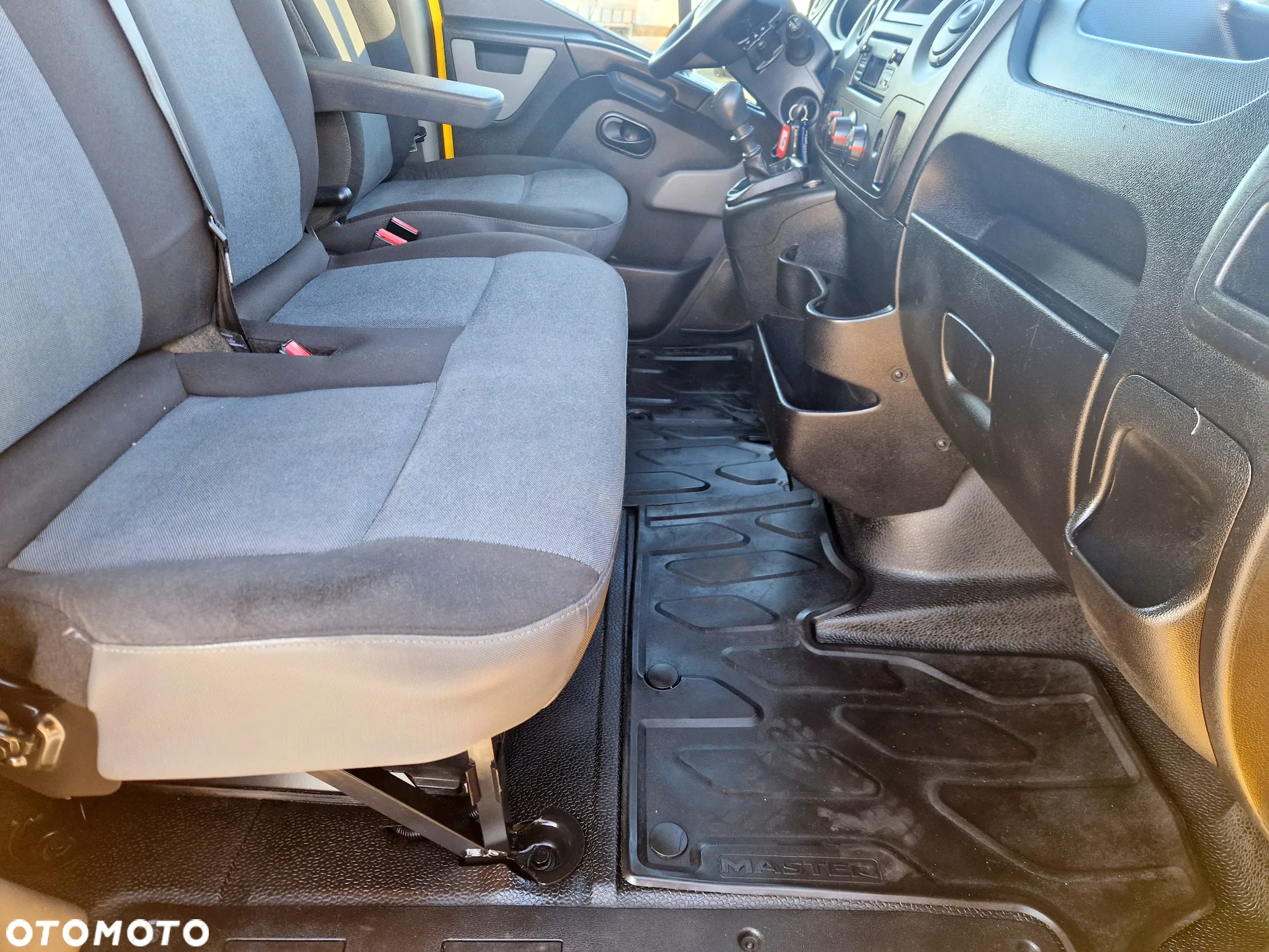 Renault MASTER 2,3 DCI 145 KONNA SKRZYNIA 4M KLIMA WEBASTO 133T/KM PRZEBIEGU GWARANCJA BLIŻNIAKI DO 3,5T - 18