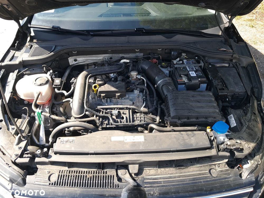 Volkswagen Golf - 3