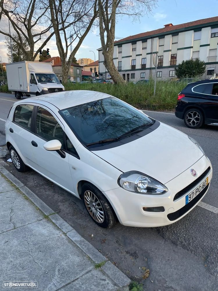 Fiat Grande Punto - 1